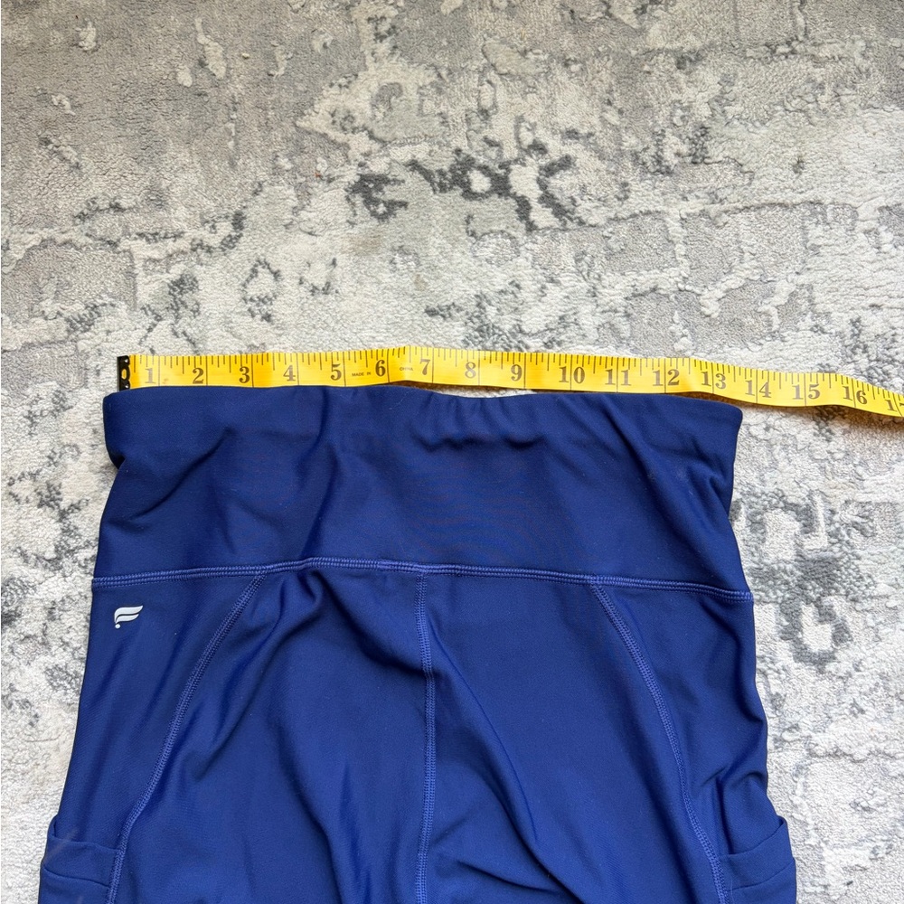 Nave Fabletics Leggings with Side Pockets - Picture 3 of 4